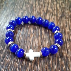 Blue Beaded Bracelet with White Cross Accent